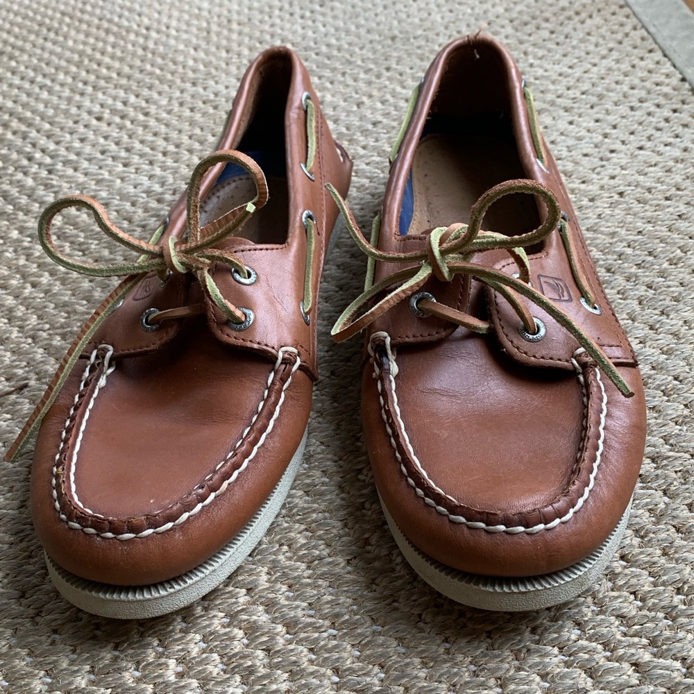Sperry Boat shoes- excellent condition